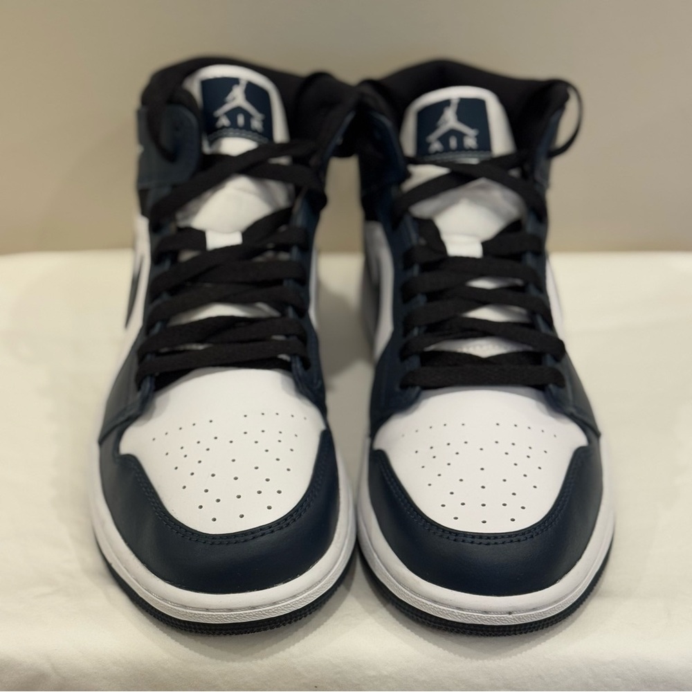 Nike Men’s Air Jordan 1 Mid Armory Navy/White Sneakers, Size 9.5